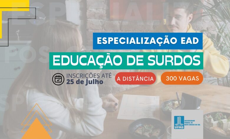 Especialização em Educação de Surdos