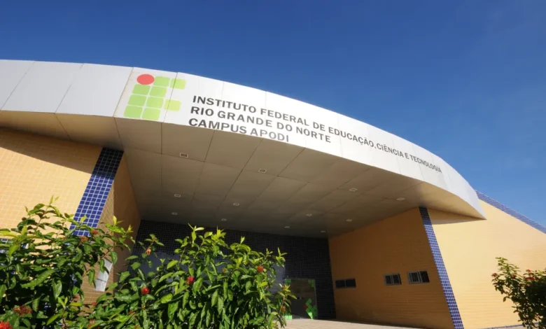 Inscreva-se nas vagas remanescentes dos cursos superiores do IFRN 2025. Inscrições online e gratuitas usando notas do ENEM!