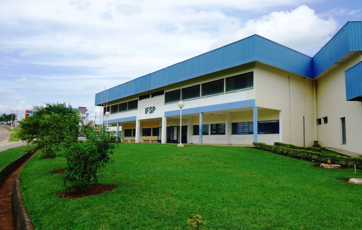 Cursos técnicos gratuitos no IFSP! Inscrições abertas para mais de 2 mil vagas. Prepare-se para o mercado de trabalho!