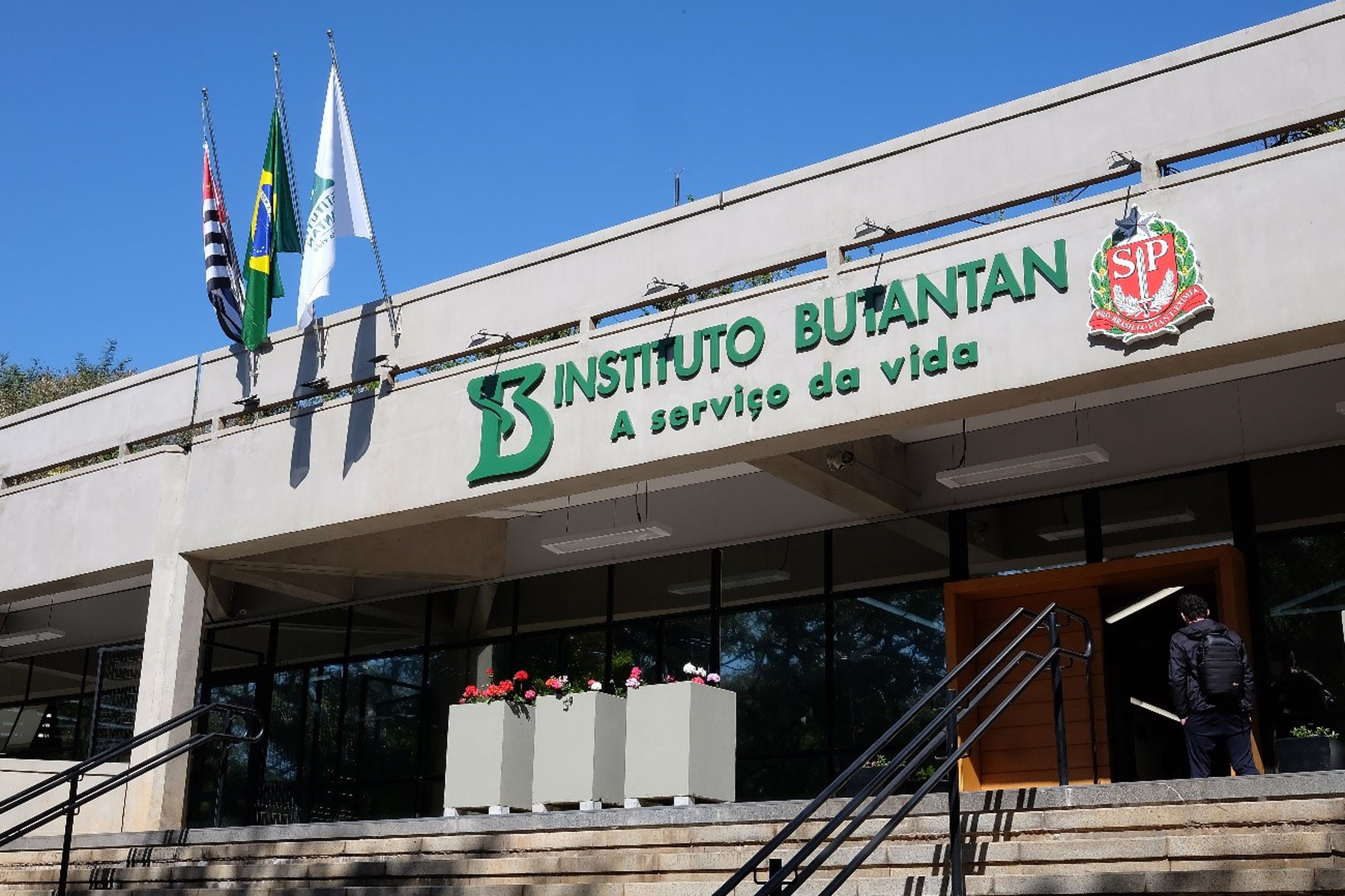 Instituto Butantan lança concurso para Pesquisador Científico 2025. Confira vagas, salários, etapas e como se inscrever pela VUNESP.