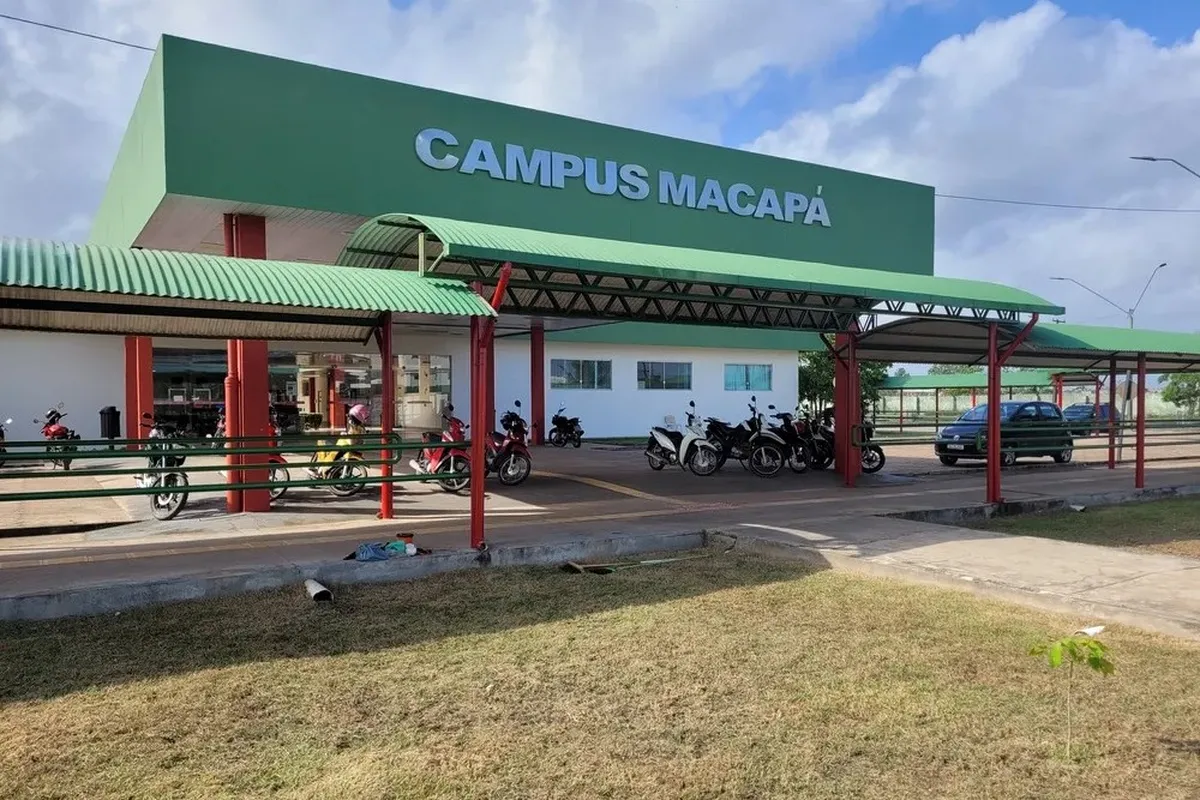 Processo seletivo IFAP para professores e equipe multidisciplinar. Mais de 150 vagas em cursos para mulheres em situação de vulnerabilidade.