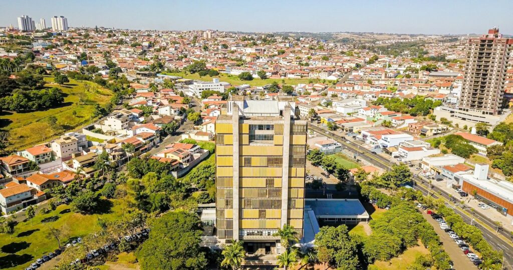 120 vagas para professores em importante cidade do interior paulista. Inscreva-se até 13 de junho e garanta sua chance!