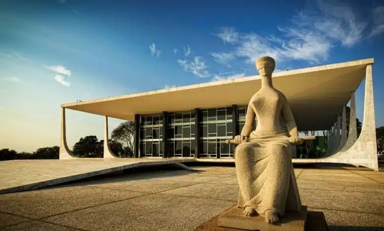 STF julga piso nacional do magistério. Saiba como a decisão pode mudar salários e valorizar professores em todo o Brasil. Confira os detalhes!