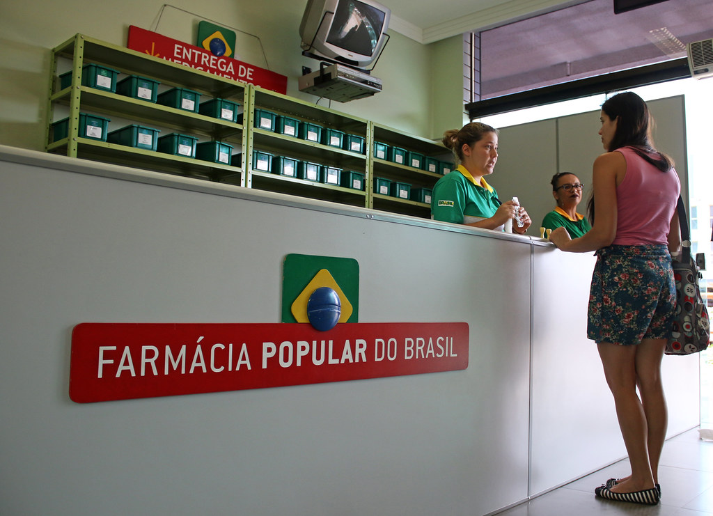 Novidade no Pé‑de‑Meia: estudantes já podem emitir autorização para absorventes grátis. Saiba como acessar o benefício.