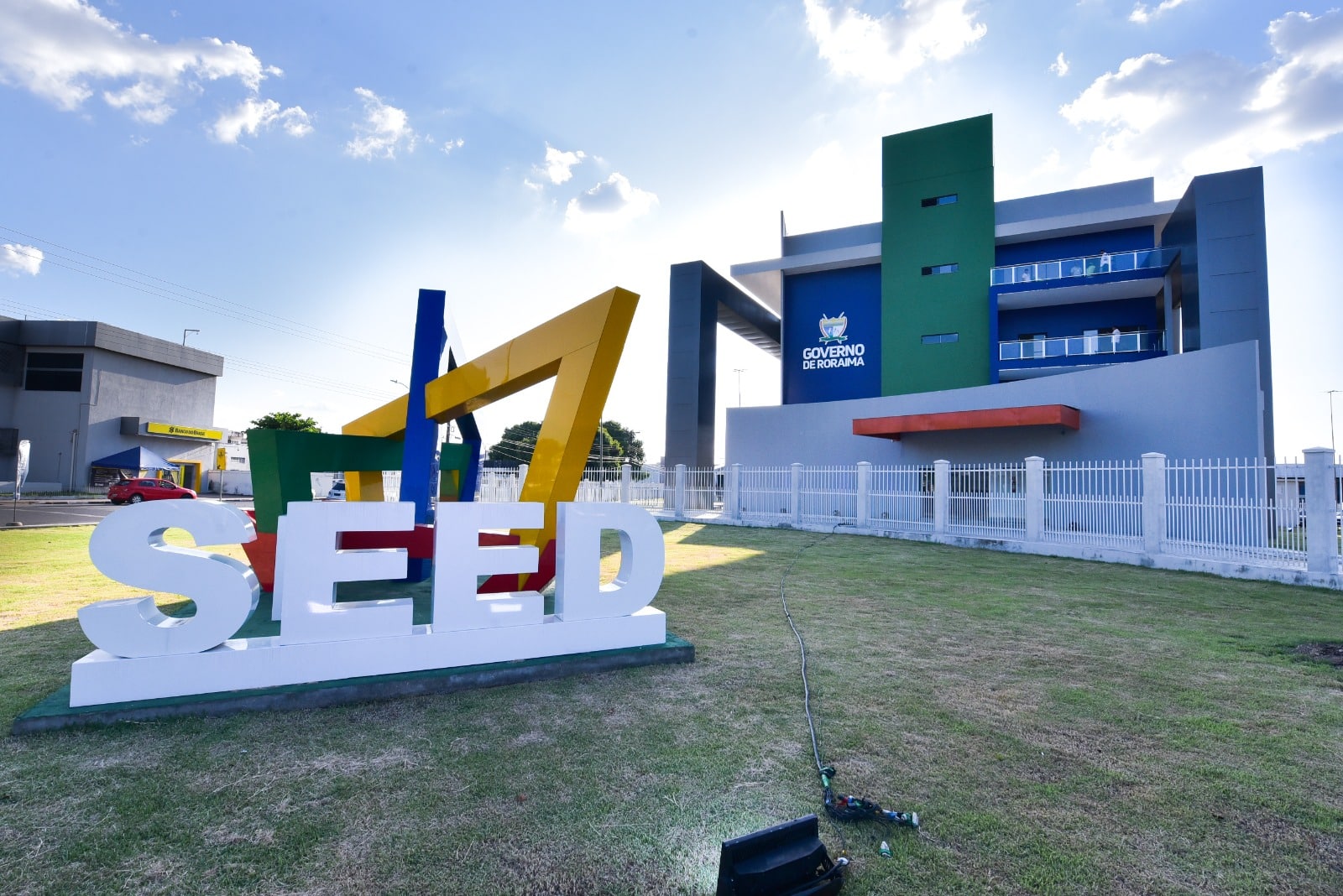O processo seletivo da Secretaria de Educação - Seed RR 2025 com 1.654 vagas e salário até R$ 8 mil está com inscrições abertas até 2112!!
