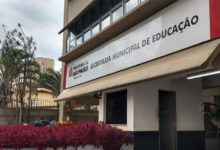 SME pode incluir avaliação psicológica nos concursos para professor. Entenda o que o PL 354/2026 propõe e quais são os riscos da medida.