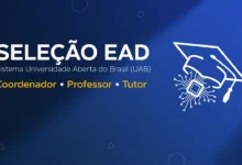 A FAEADUFGD retificou o processo seletivo para cursos EAD do sistema UAB. Veja as funções, a titulação exigida e o que mudou no edital de 2026.